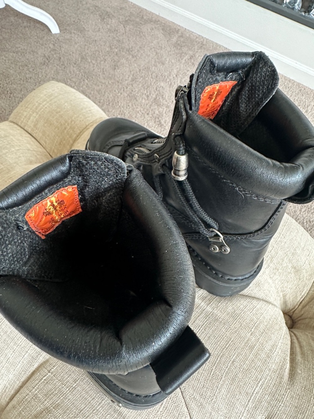 Harley-Davidson Black Leather Biker Boots with Silver Hardware - Picture 9 of 16